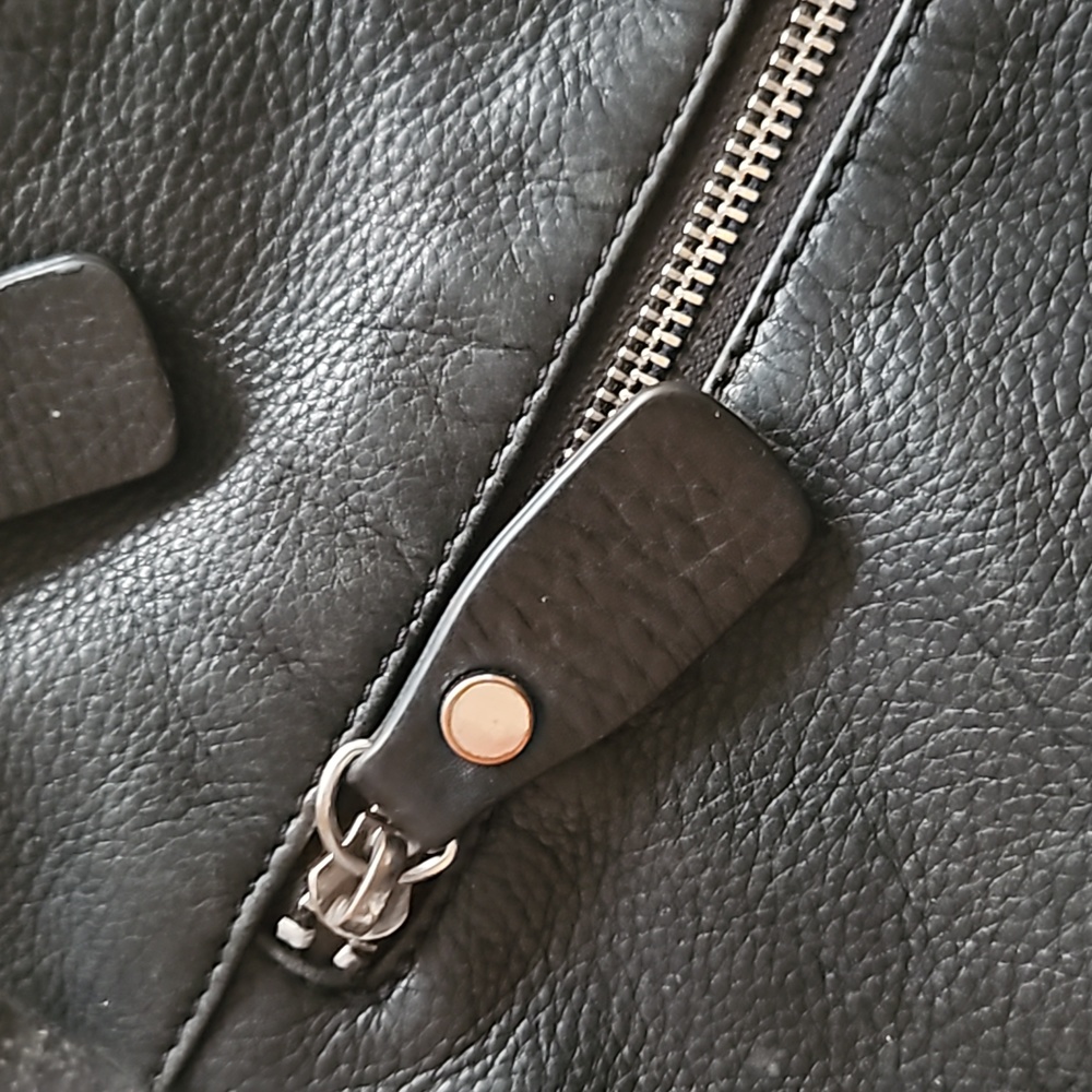 Large Margot NY Leather Crossbody Bag - Picture 7 of 13